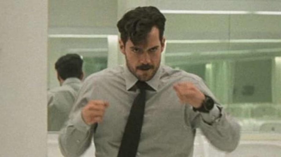 MISSION: IMPOSSIBLE - FALLOUT Star Henry Cavill Finally Explains Origin Of Iconic "Arm Reload" Scene