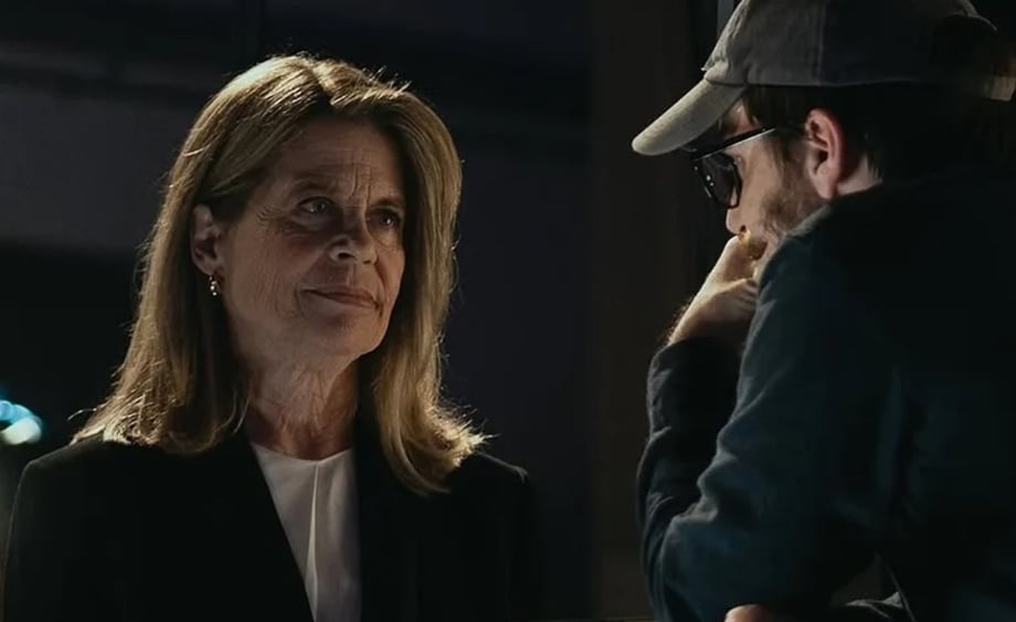 Trust Me I’m A Doctor Star Linda Hamilton On Working With Kal Penn & Finally Being Able To Be Funny On Screen